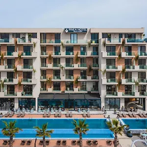 Pinea & Spa Golem (Tirana)
